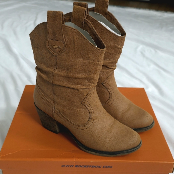 Rocket Dog Brown Suede Ankle Boots - Picture 8 of 13